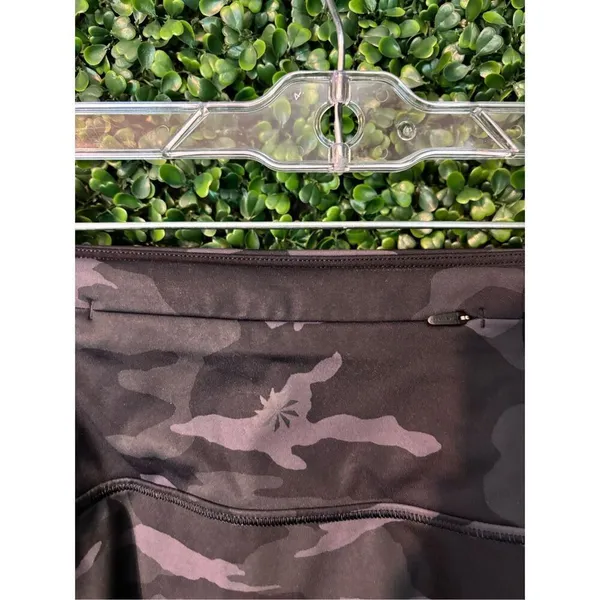 Athleta Match Point Camo Skort Size XS - Image 3