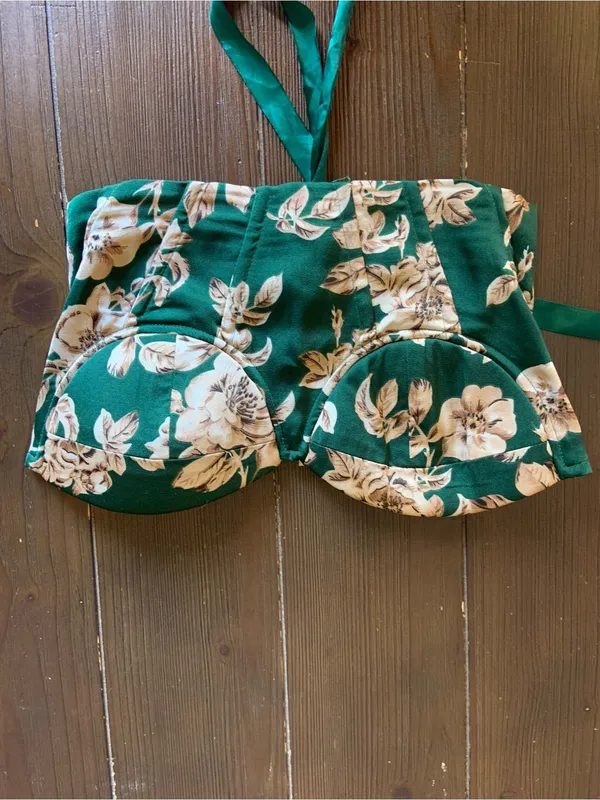 SHEIN Green Floral Lace-Up Strapless Crop Top - Image 2