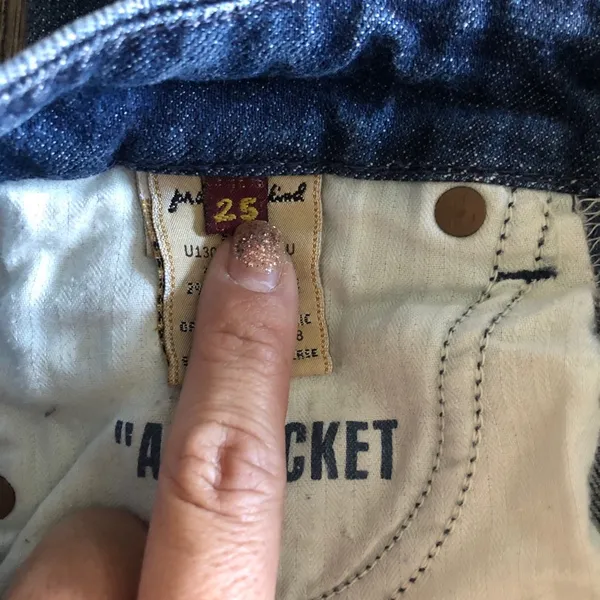 “A” Pocket Flare Jeans. Size 25 - Image 7