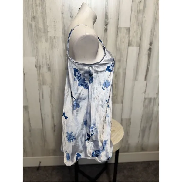Vintage New Private Luxuries Blue Floral Nightgown Size Med - Image 3