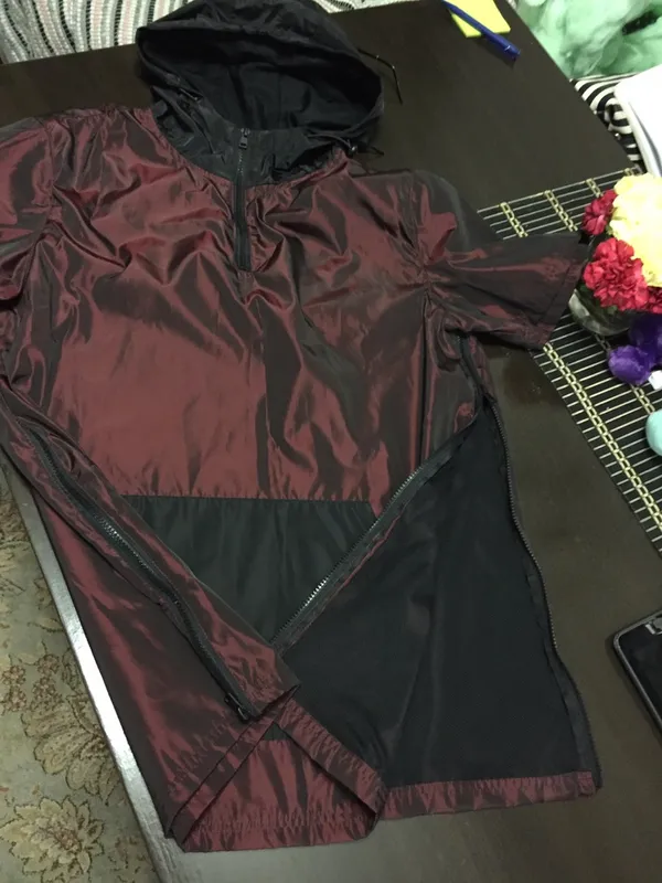 Omero Shortsleeved Windbreaker - Image 3