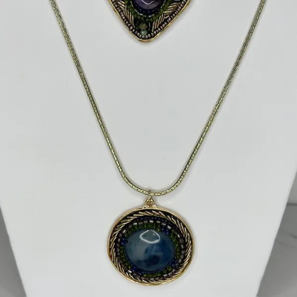 Chico's Layered Gold Tone Necklace Stone Cabochon Pendants ✨ - Image 3