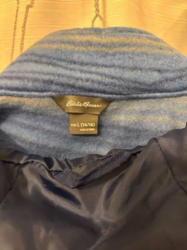 Eddie Bauer Jacket with full zip and hood reversable with one side fleece Kids Sz.L 14/16 - Image 11
