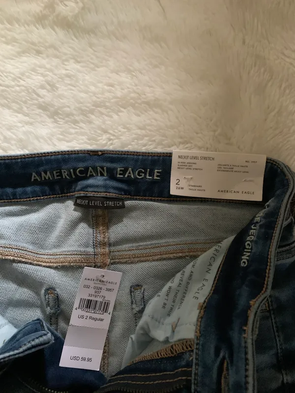 American Eagle Outfitters - Image 4