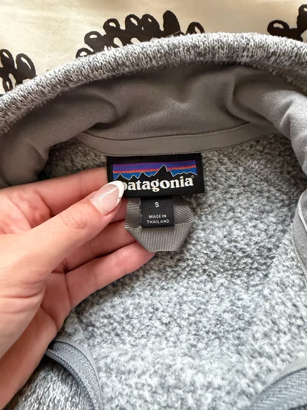 Grey Patagonia 1/4-Zip - Image 2