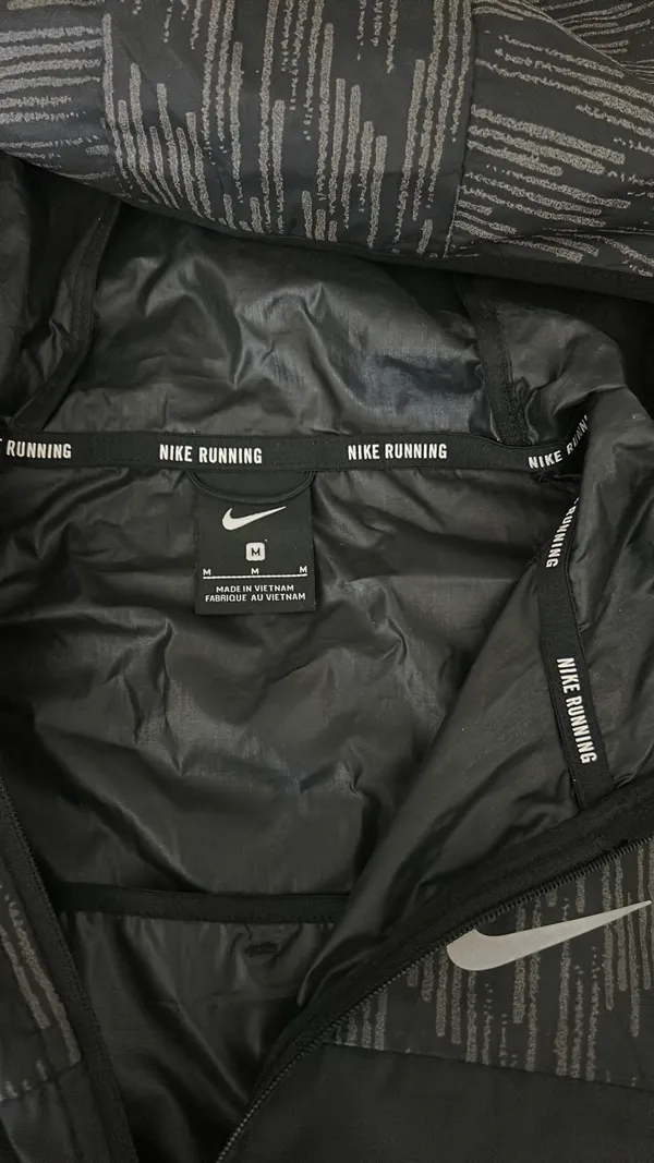 Nike Running Windbreaker - Image 4