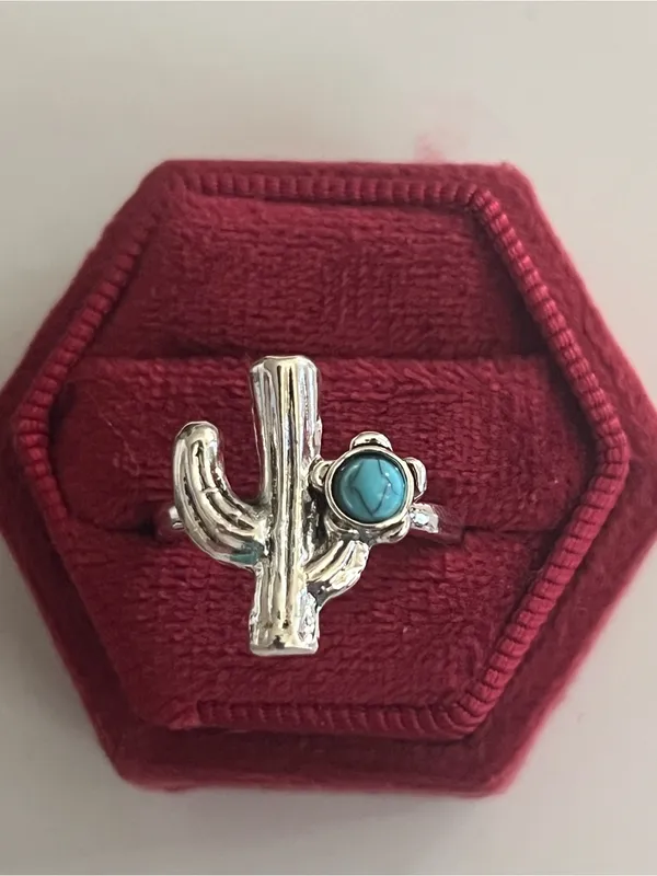 Vintage Bohemian Design Faux Turquoise Statement Ring Size 7 NWT - Image 2