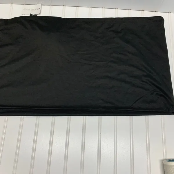 Beyond Yoga Pocket Infinity Scarf Black  NWT - Image 3