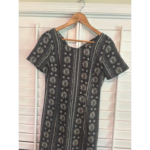 Hollister Black And Gray‎ Floral Dress Size Small - Image 3