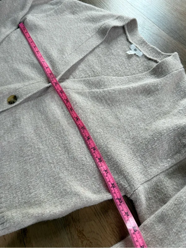 bp Light Taupe Cropped V-Neck Button Cardigan - Image 6