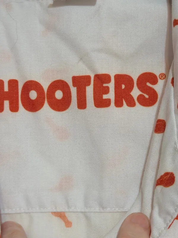 Hooters medium button up shirt sleeve chicken leg print - Image 3