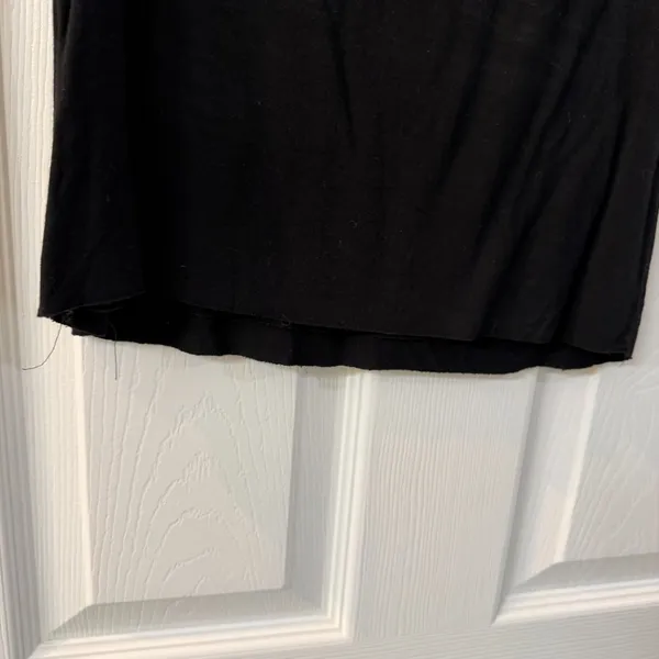 Anthropologie PILCRO Twist Front Cut Out Black Knit Top Size Small - Image 6