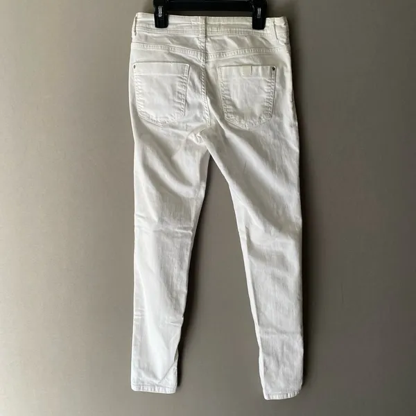 Zara‎ sz 4 white distressed boho jeans - Image 4