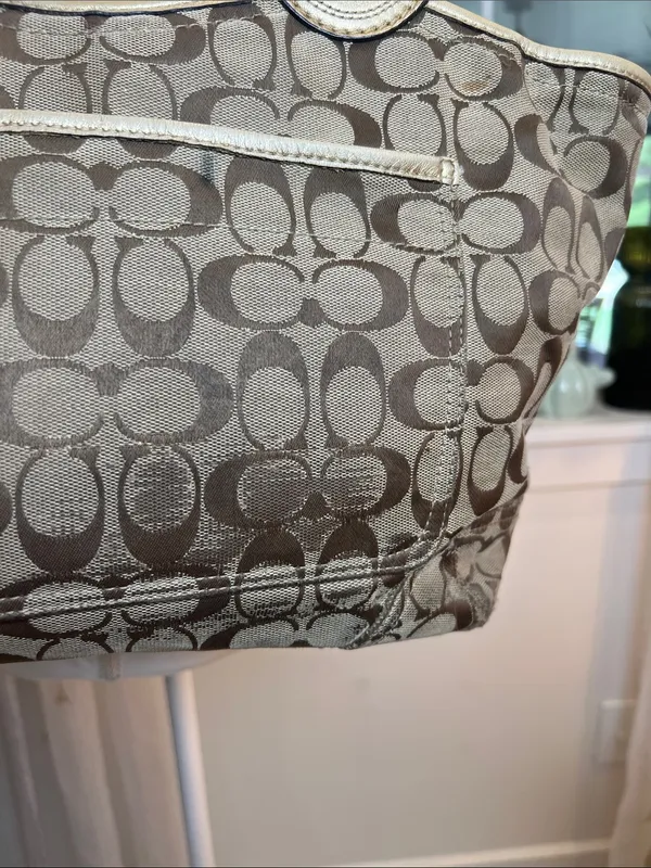 Coach Beige Signature Canvas Tote with Gold Trim - Image 4