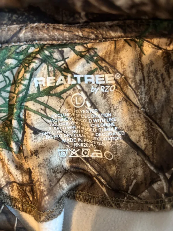 Realtree Grey/Camo sweatshirt  - Image 3