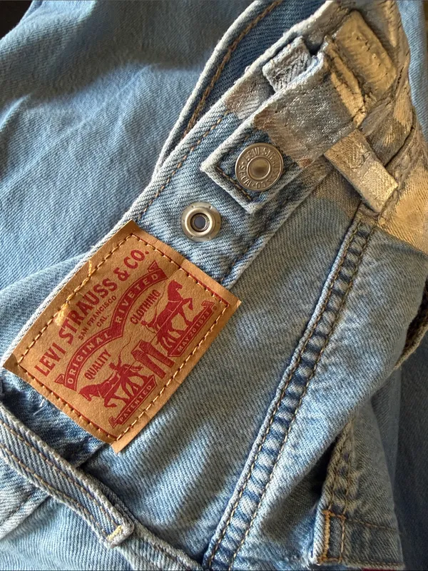 NWT Levi's Women's Blue Cinch Baggy Jeans With Foil Panel 25X31 - Image 10