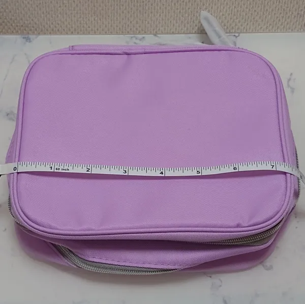 NEW Clinique Toiletries and Cosmetics Bag - Image 9