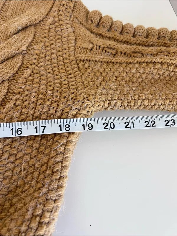 Anthropologie Women's Chunky Cropped Cable-Knit Bobble Balloon Sleeve Sweater - Image 8