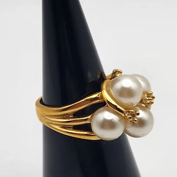 Vintage 14K Gold Electroplated Faux Pearl & Rhinestone Ring (6.25) - Image 3