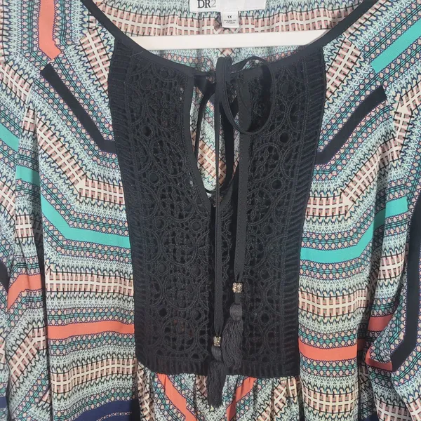 DR2 by Daniel Rainn Geometric Cold Shoulder Blouse Plus Size 1X Crochet Boho - Image 8