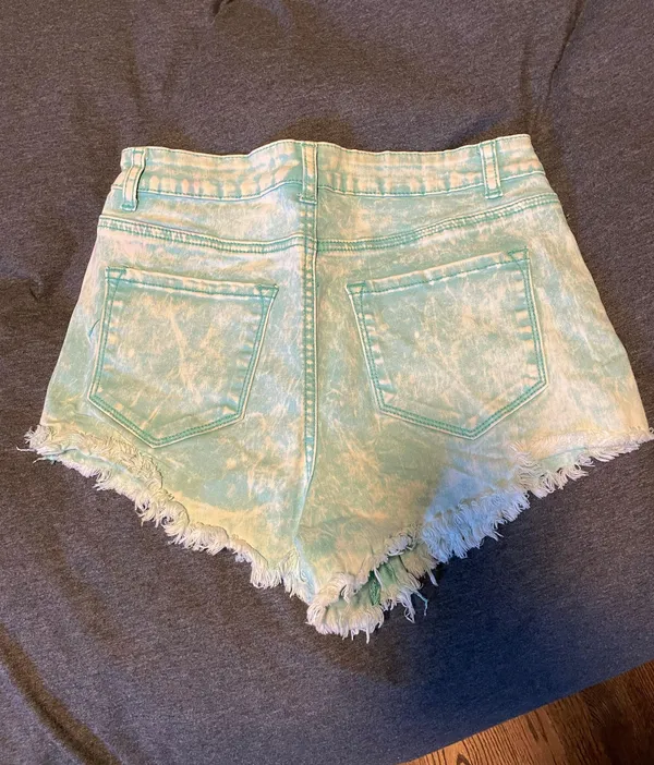Shorts - Image 2