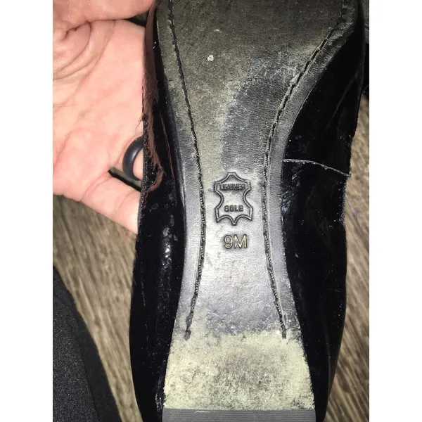 Tory Burch Women’s Size 9 Black Color with Gold Logo Caroline Ballet Flats - Image 8