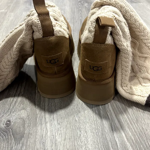 UGG Classic Sweater Letter Platform Chestnut Boot Size 8 - Image 7