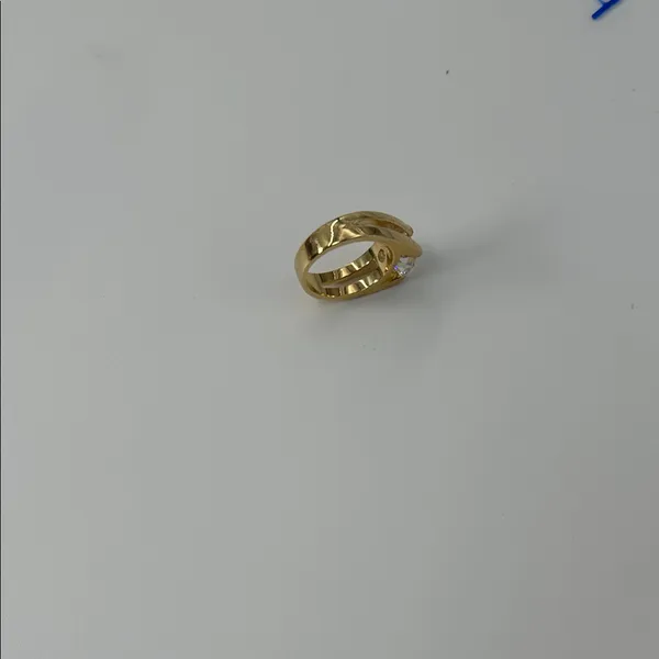 Fashion Jewelry Gold Ring with Sparkling Gem - Image 8