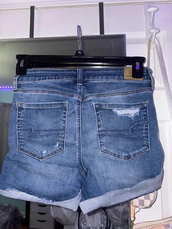American Eagle Outfitters Shorts - Image 3