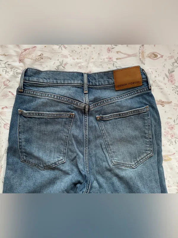 Aritzia Denim Forum Marianne Flare Jeans Size 25 Distressed Medium Wash - Image 5