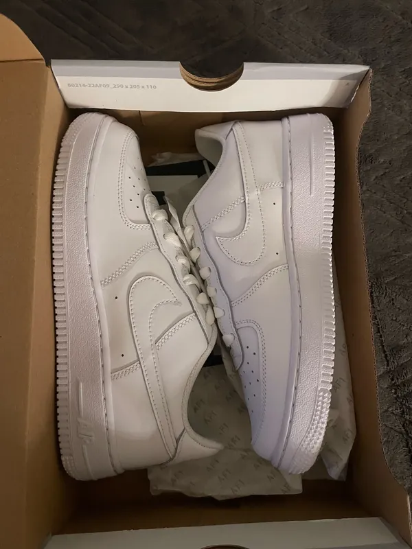 Air Force Nike Women’s White - Image 3
