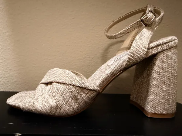 Steve Madden Mandy Natural Linen Heels - Image 8
