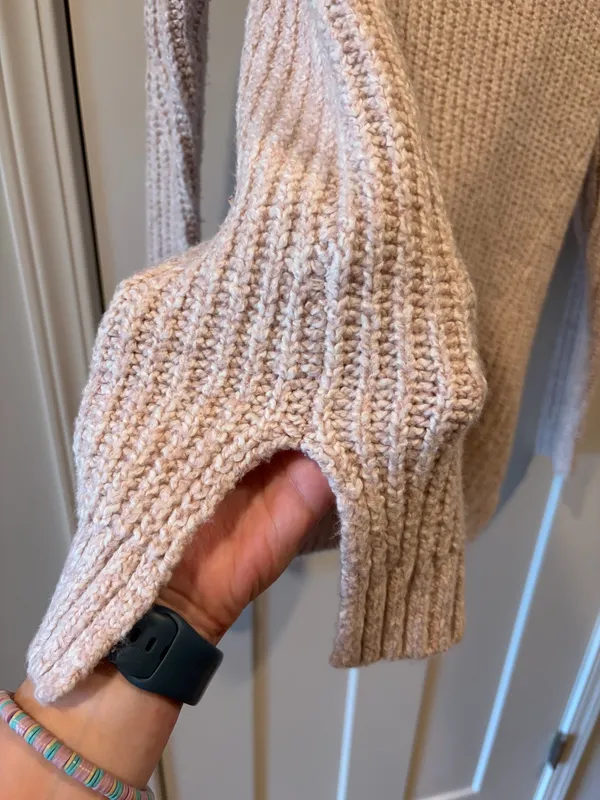 American Eagle Soft Pink Sweater  - Image 5