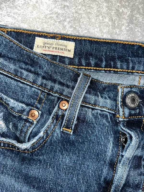 Levi’s 501 Shorts - Image 5