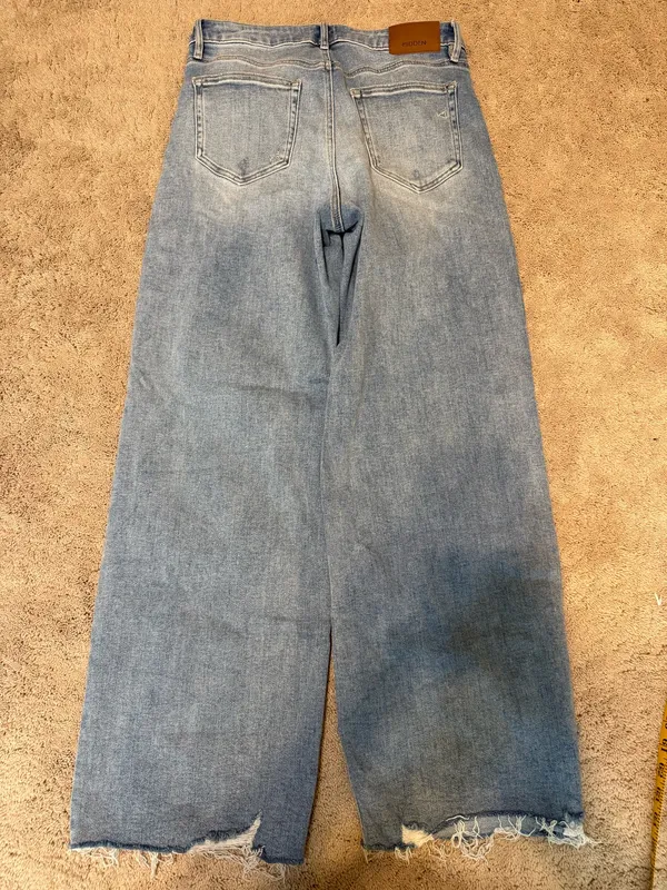 Hidden Jeans - Image 2