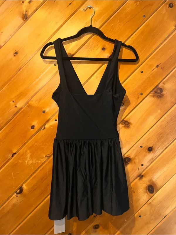 Missguided fit & flare black sleeveless seamless mini dress NWT - Image 9