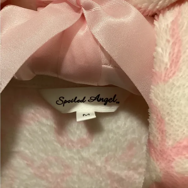 Spoiled Angel Pink and White Fleece Robe - Image 2
