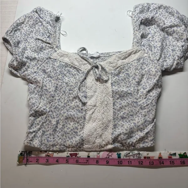 Sienna Sky Blue Floral Smocked Crop Top - Lace Trim & Puff Sleeves - Image 3
