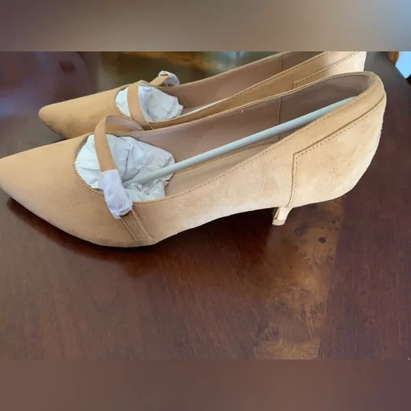 Nude heels Size 9 - Image 4