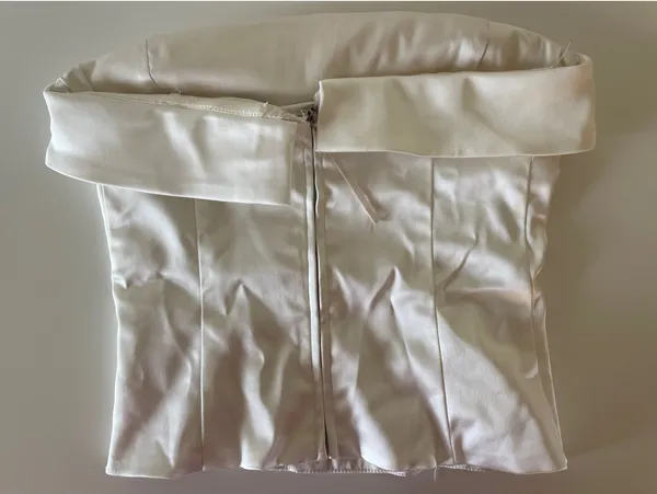 Aritzia Top - Image 2