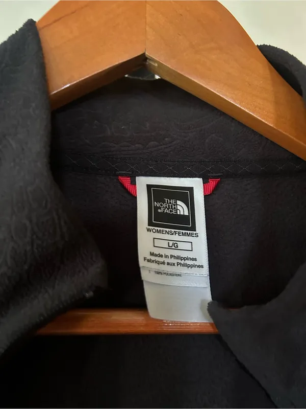The North Face Women’s TKA 100 Quarter Zip Fleece Long Sleeve Top Black Large‎ - Image 3