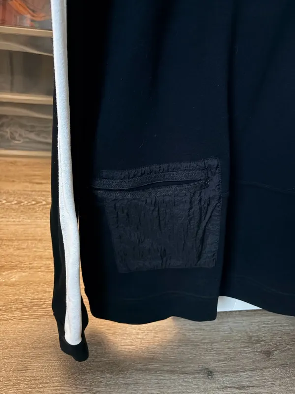 Nike Men's Black and White Crewneck Sweatshirt - Image 3