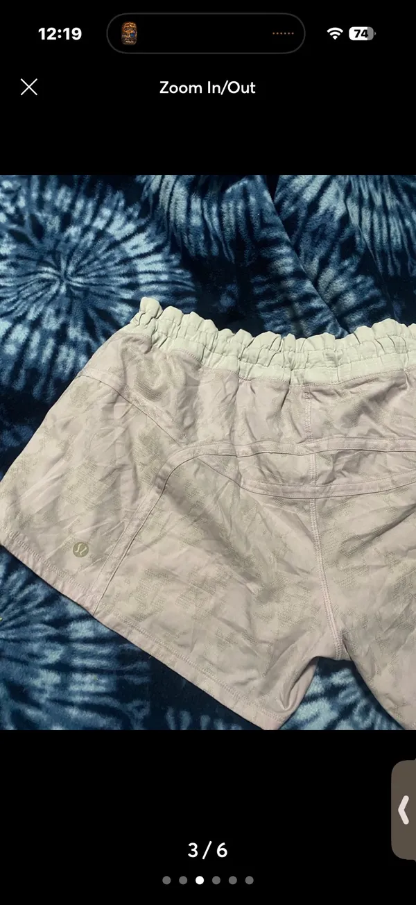 (12) Lululemon tracker shorts - Image 3
