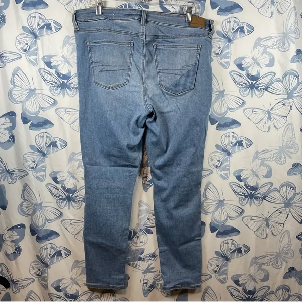 American Eagle Outfitters Women's Blue Distressed Jeans SZ 14 - Image 2