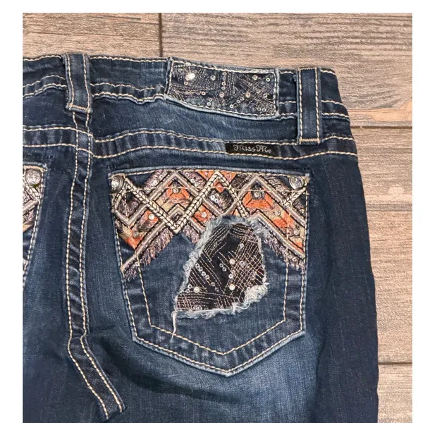 Miss Me Straight Leg Low Rise Dark Wash Embroidered Sequin Jeans 28x33 Y2K BKE - Image 10
