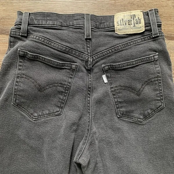 Levi's Silver Tab Black Mom Jeans 27 - Image 6