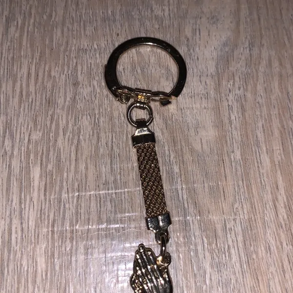 Gold Christian prayer hands praying hands key ring - Image 3