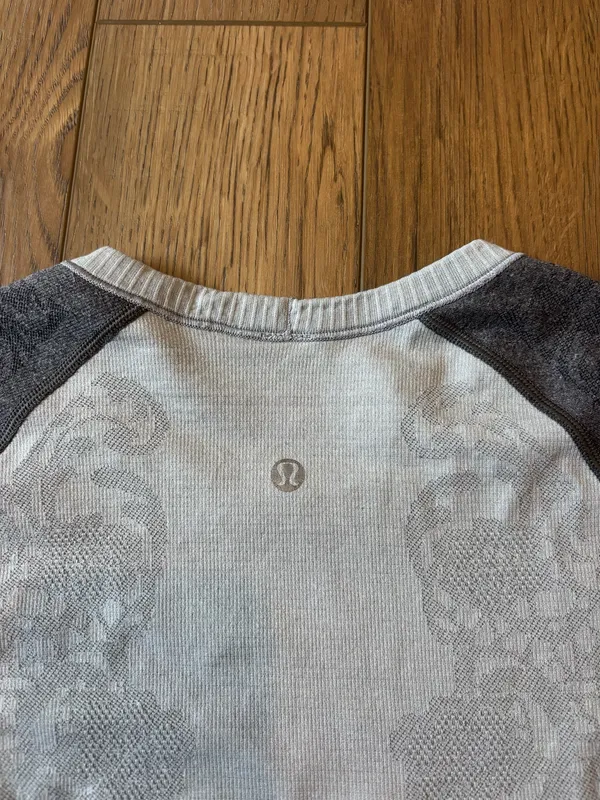 Lululemon Swiftly Tech Short Sleeve - Image 4