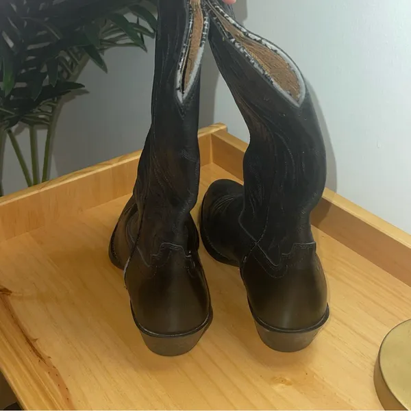 Women’s Ariat Heritage R Toe Western Boot Size‎ 6.5 - Image 6