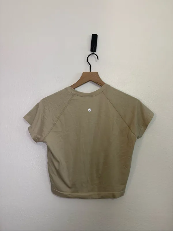 Lululemon Swiftly Tech Cropped Short-Sleeve Shirt 2.0 Sheer Oak / Sheer Oak - Image 5